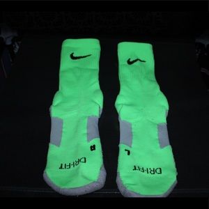 Nike Accessories - Nike Elites Nike Accessories - Nike Elites